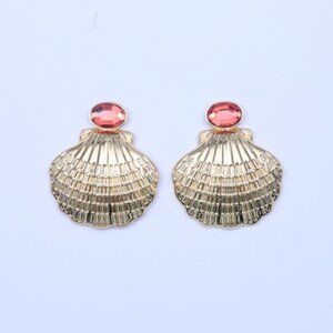 ✨ Anthropologie Gold Scallop Shell Coastal Chic Statement Earrings 🐚